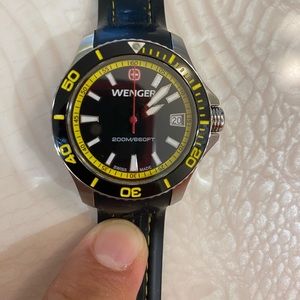 Wenger watch preowned
